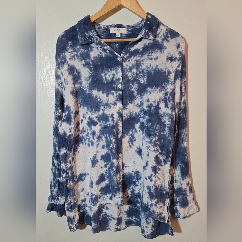 New Directions Blue and White Tie-Dye Shirt